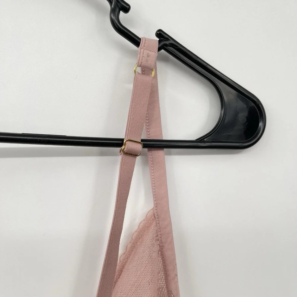Victoria's Secret Incredible Underwire‎ Unlined Plunge Dark Rose Pink Size 32DD